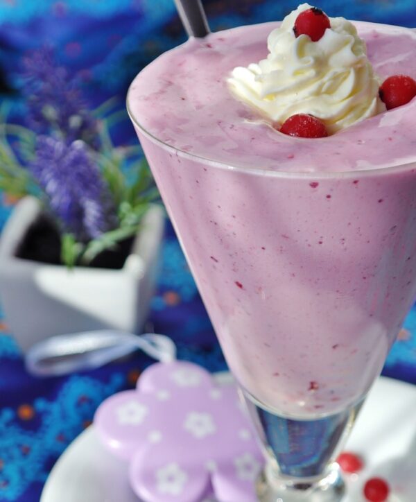 black currant milkshake