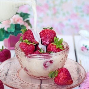 STRAWBERRY DESSERT