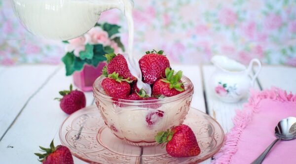 STRAWBERRY DESSERT